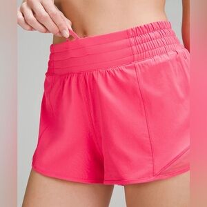 Lululemon Hotty Hot Short 2.5”